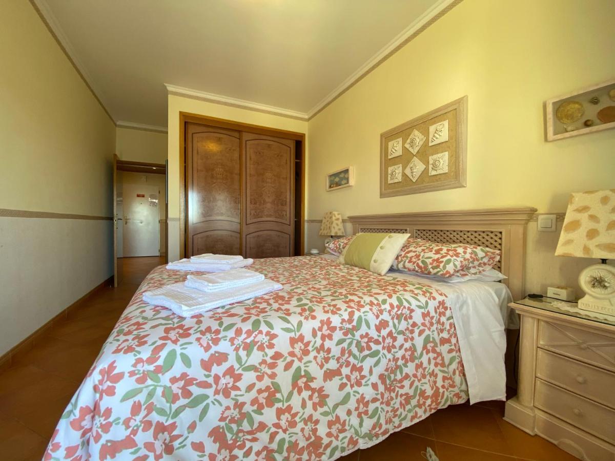 לאגוּ‏ש Condominio Do Mar מראה חיצוני תמונה