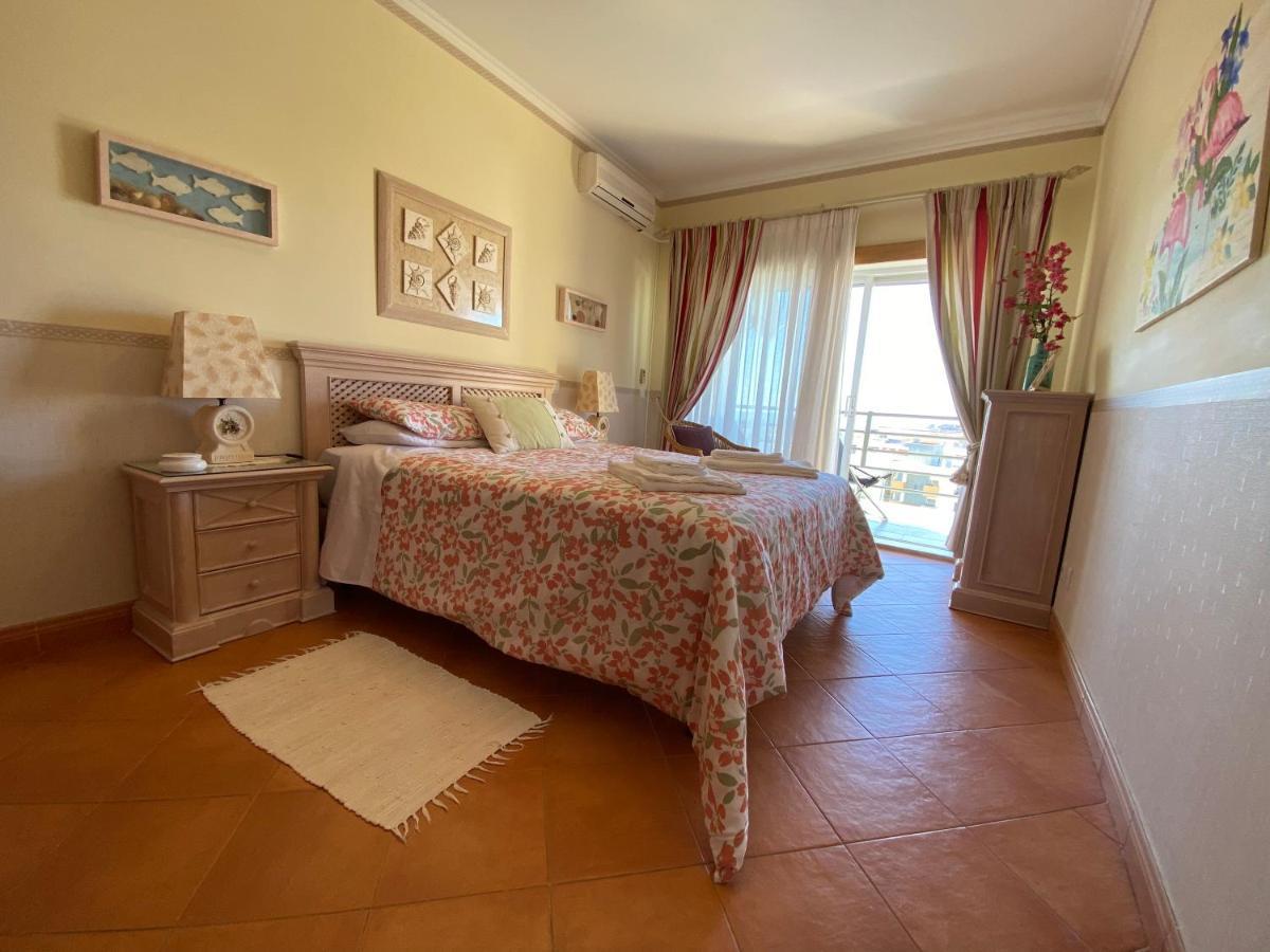 לאגוּ‏ש Condominio Do Mar מראה חיצוני תמונה